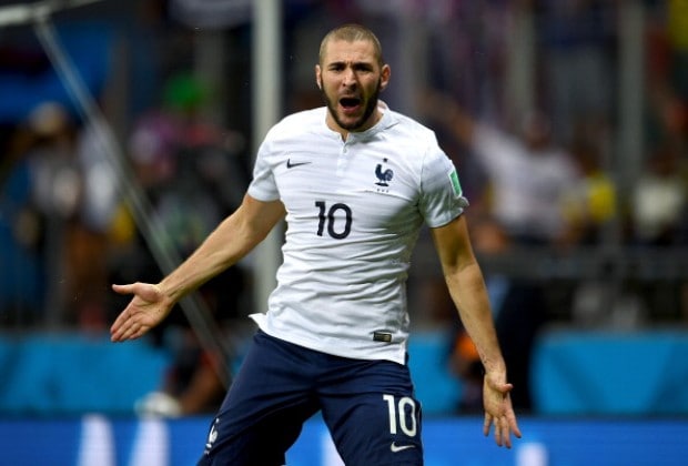 世界杯签下凯斯米罗遭到质疑球迷社交媒体回应相关言论法国球