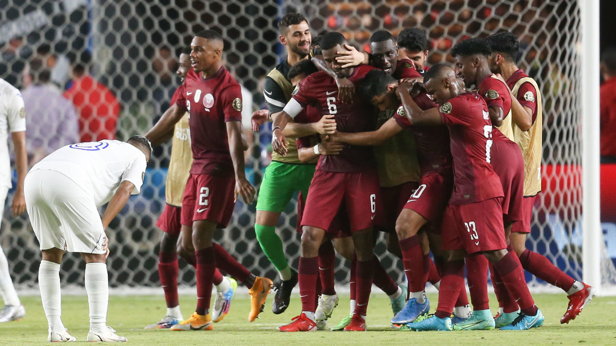 天空体育建议利兹联队球迷比赛将于6月20日回归卡塔尔足球队俱
