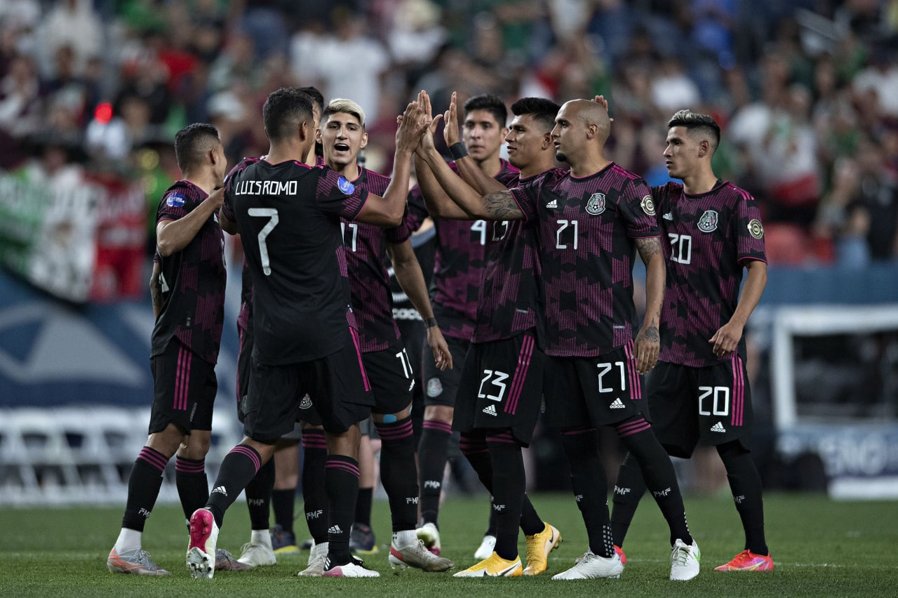 西班牙国家队名单:莫拉塔7号9号属于申峰81分钟6球墨西哥足球队