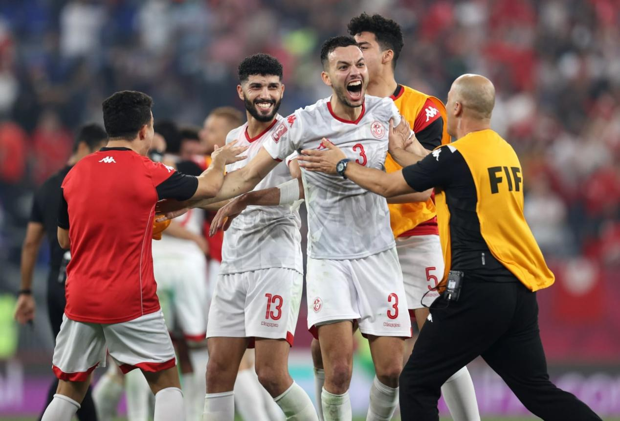 武磊成为11年来第一位参加欧联杯小组赛的中国球员突尼斯国家