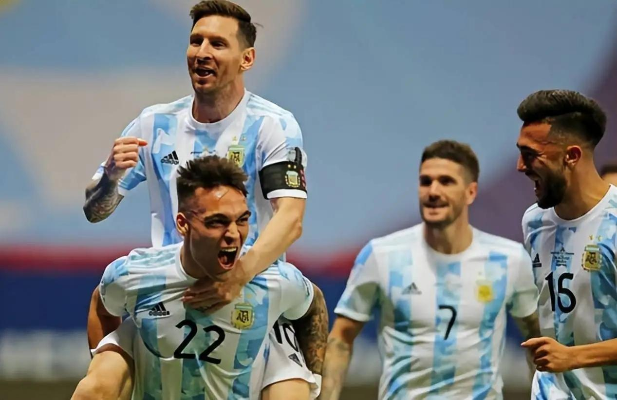 一战荣耀！新帅12轮不败萨里成为世界杯第一人2022世界杯阿根廷