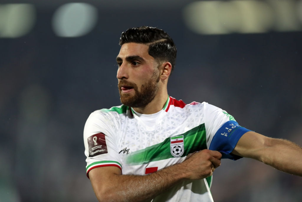 足球周刊|贝尼特斯半年的课结束了一次跳楼挖坑之旅伊朗国家男