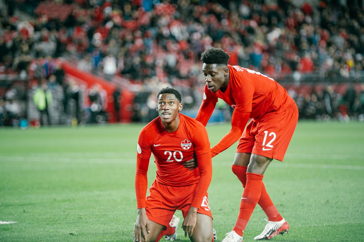 自由杯:双料冠军后卫主场vs弗拉门戈加拿大国家男子足球队比赛