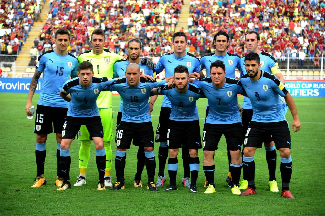 对他来说世界杯最强的中后卫之一可以撤掉？乌拉圭足球队球迷