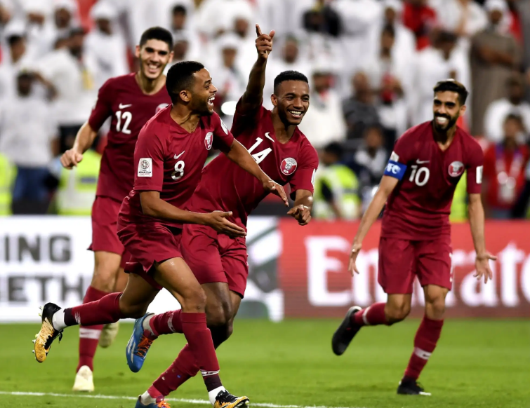 卡塔尔队即时比分卡塔尔1-3输给塞内加尔，世界杯遭遇两连败