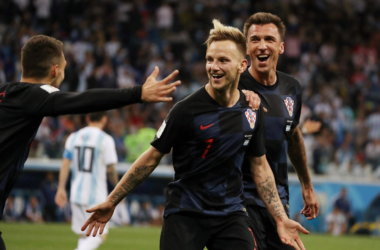 克罗地亚队核心莫德里奇被限制发挥，世界杯出线成疑