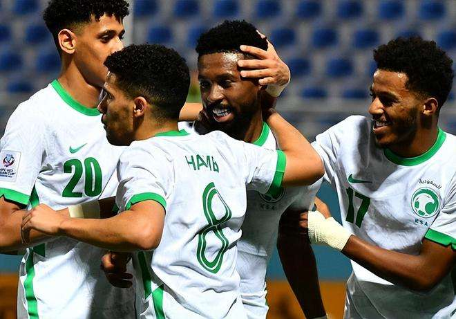足球新闻:如果沙特能战胜阿曼那国足就不用活在“口水”里了沙特阿拉伯国家男子足球队2022世界杯直播