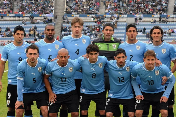 乌拉圭国家队小组赛第三名遗憾出局无缘本届世界杯16强
