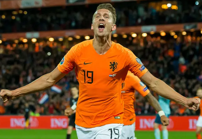 荷兰国家队世界杯小组赛决战西班牙复仇赛开启