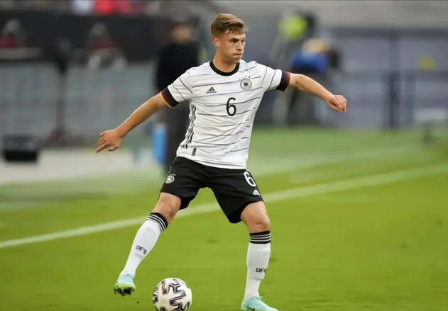 德国队比赛表现不佳，未能在世界杯小组赛获得出线名额