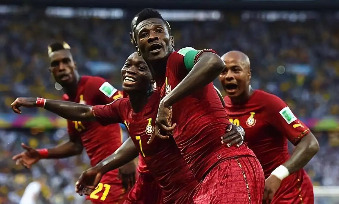 加纳足球队赛事，与乌拉圭在世界杯赛场上进行复仇之战