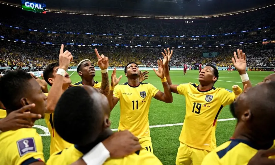 厄瓜多尔国家队成为历史上第二支赢下世界杯揭幕战，但最终没