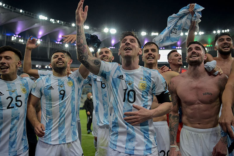 阿根廷国家队赛事,球员在世界杯赛场违规，将面临停赛