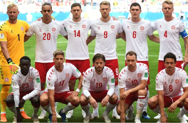 丹麦足球队分析，1-2输给法国，后者夺得本次世界杯对决的胜利