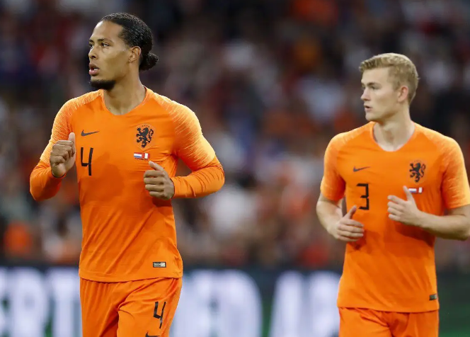 荷兰国家队世界杯小组赛对手很强形势非常不利