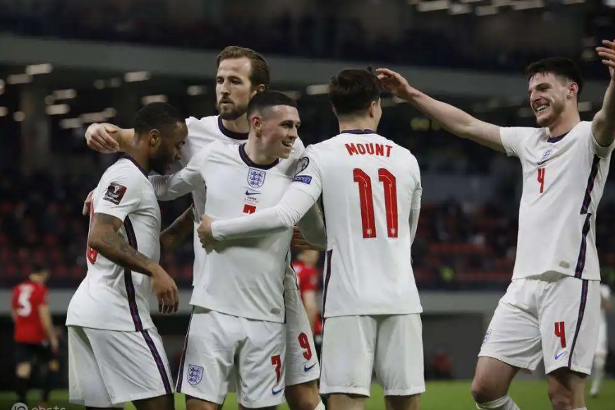 英格兰世界杯赛事，以1:2的比分负于法国止步四强