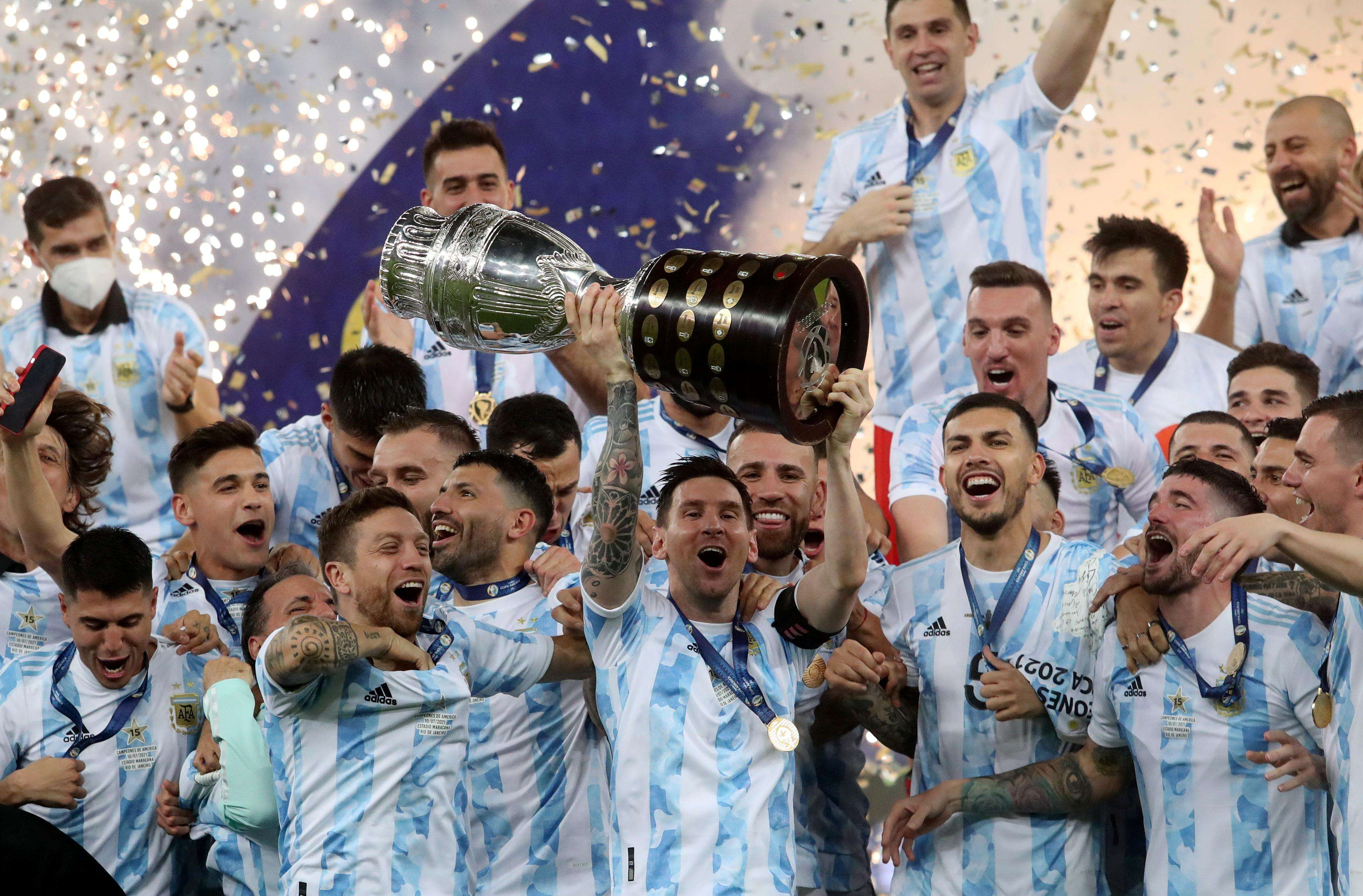 阿根廷国家男子足球队在点球大战击败法国，成为卡塔尔世界杯
