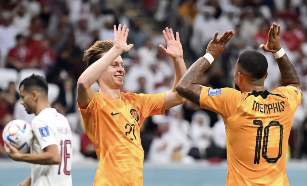 荷兰世界杯比分，以2-0战胜卡塔尔队取得晋级