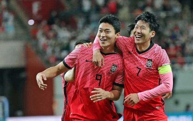 韩国队足球世界杯预测逆境绝杀，总进球胜乌拉圭，晋级！