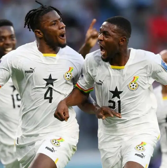 加纳国家男子足球队被乌拉圭队，以2-0的比分淘汰