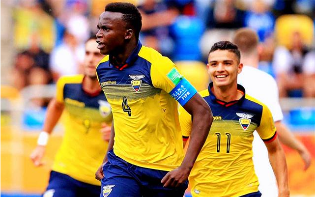 厄瓜多尔国家男子足球队击败东道主，赢下卡塔尔世界杯揭幕战