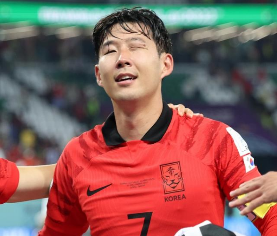 韩国世界杯比赛2-1绝杀葡萄牙队，惊险晋级16强
