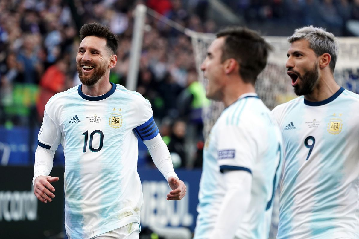 阿根廷队世界杯决赛之前梅西在更衣室激励队友