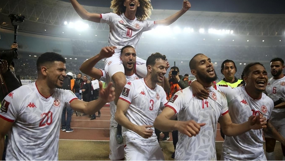 突尼斯世界杯赛事战报，对战法国队，后者以替补阵容迎战
