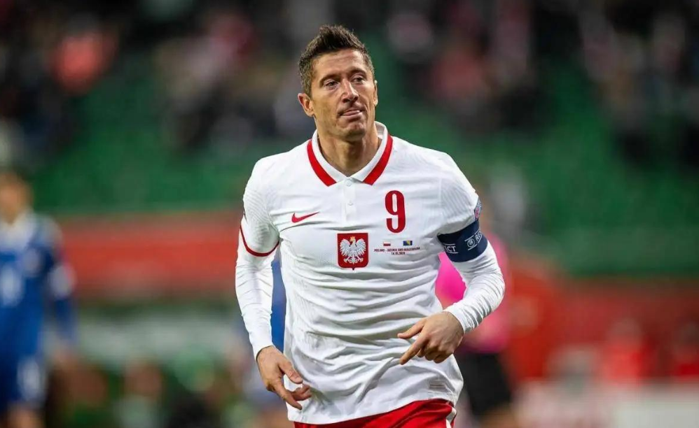 波兰世界杯足球直播，同阿根廷队对阵遭遇完败