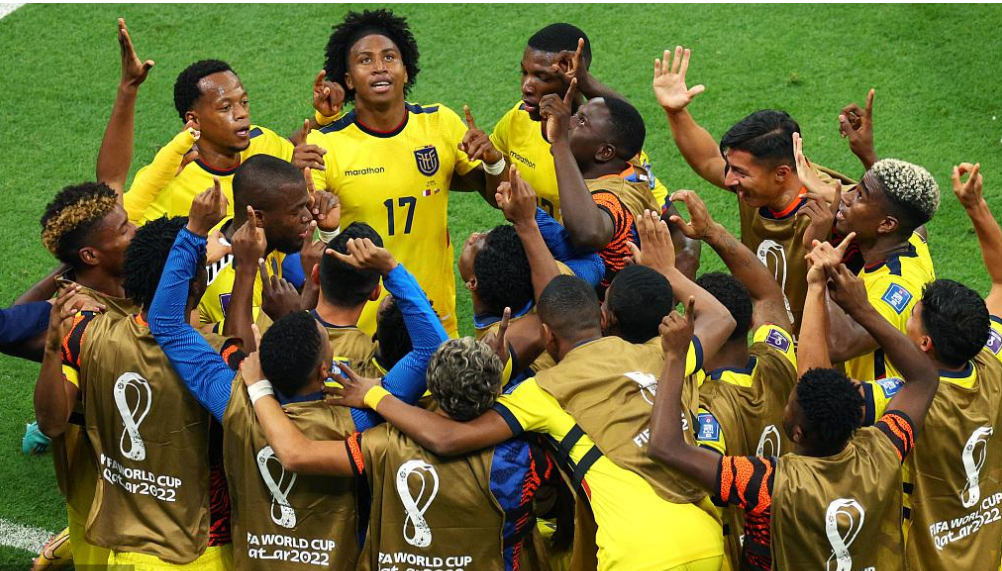 厄瓜多尔2022世界杯直播，巴伦西亚攻进本届赛场首个进球。