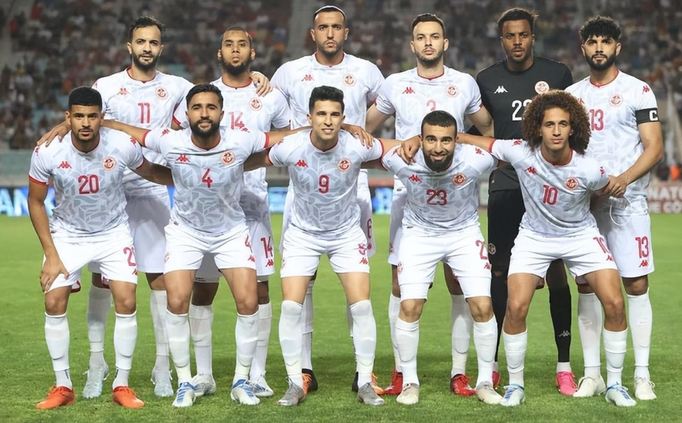 突尼斯世界杯首场迎战丹麦队，双方以战平结束