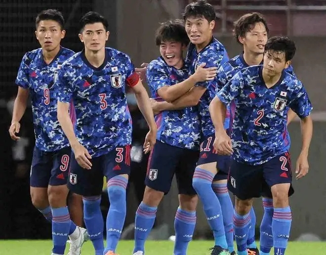 日本国家队足球直播，世界杯结束后球队访问首相官邸