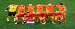 时隔8年，荷兰队终于又重新回到了世界杯的舞台！能跑多远呢？