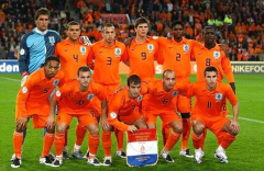 欧洲强队荷兰队内有很多顶级球员世界杯前景值得期待