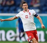 波兰直播：球员需抓住机会进球打破世界杯传统