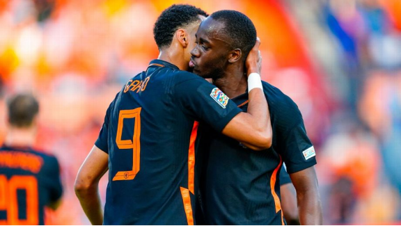 荷兰足球队,荷兰世界杯,鹿特丹,点球,第三个进球