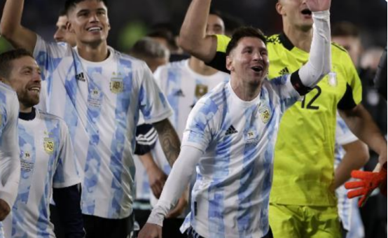 阿根廷足球队梅西,阿根廷世界杯,最后一站,卡塔尔世界杯,马丁内斯