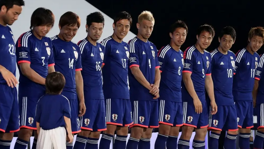 日本国家男子足球队梅西,比尔森胜利,罗马,世界杯