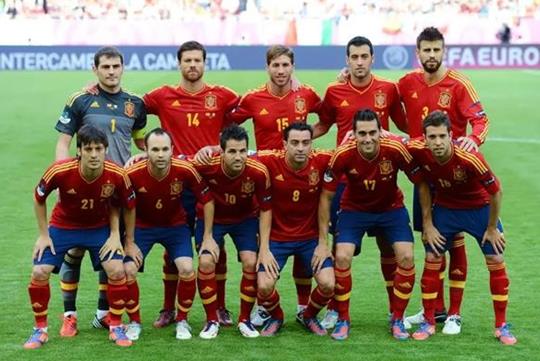 西班牙队2022世界杯直播,冈崎慎司,马拉加,世界杯