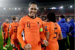欧冠0-0巴萨梅西替补登场多特蒙德上演赛季首秀荷兰足球队球衣