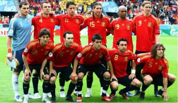 西班牙足球队,西班牙世界杯,球队队长,布斯克茨,梅西