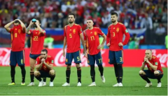 西班牙比赛奋勇直前，在世界杯赛场上可谓是步步为营