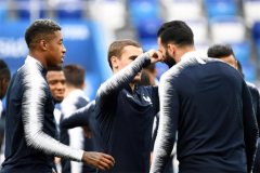 c罗射门曼联3-0热刺索尔斯克亚夺回位置法国国家男子足球队梅西