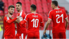 塞尔维亚足球队在击败黑山后关注国联晋级，世界杯小组抽签完
