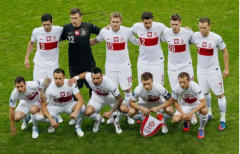 波兰国家足球队阵容强大，世界杯比赛征战仰仗明星球员莱万