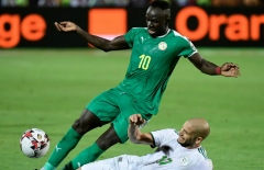 世界杯2-0世界杯拉菲尼亚创纪录进球维达尔被嘘了塞内加尔国家