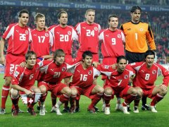 <b>卡塔尔世界杯32强预测瑞士国家足球队顺利晋级，世界杯上欲刷</b>