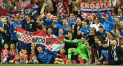 克罗地亚足球队为了世界杯集结豪华阵容出击，很期待他们的表