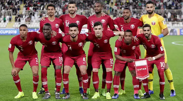 卡塔尔足球队,卡塔尔世界杯,荷兰,小组赛,东道主