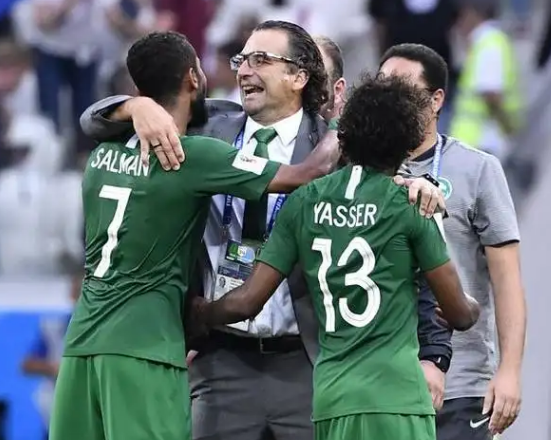 沙特阿拉伯足球队比赛,沙特阿拉伯世界杯,糟糕,主教练,隐患